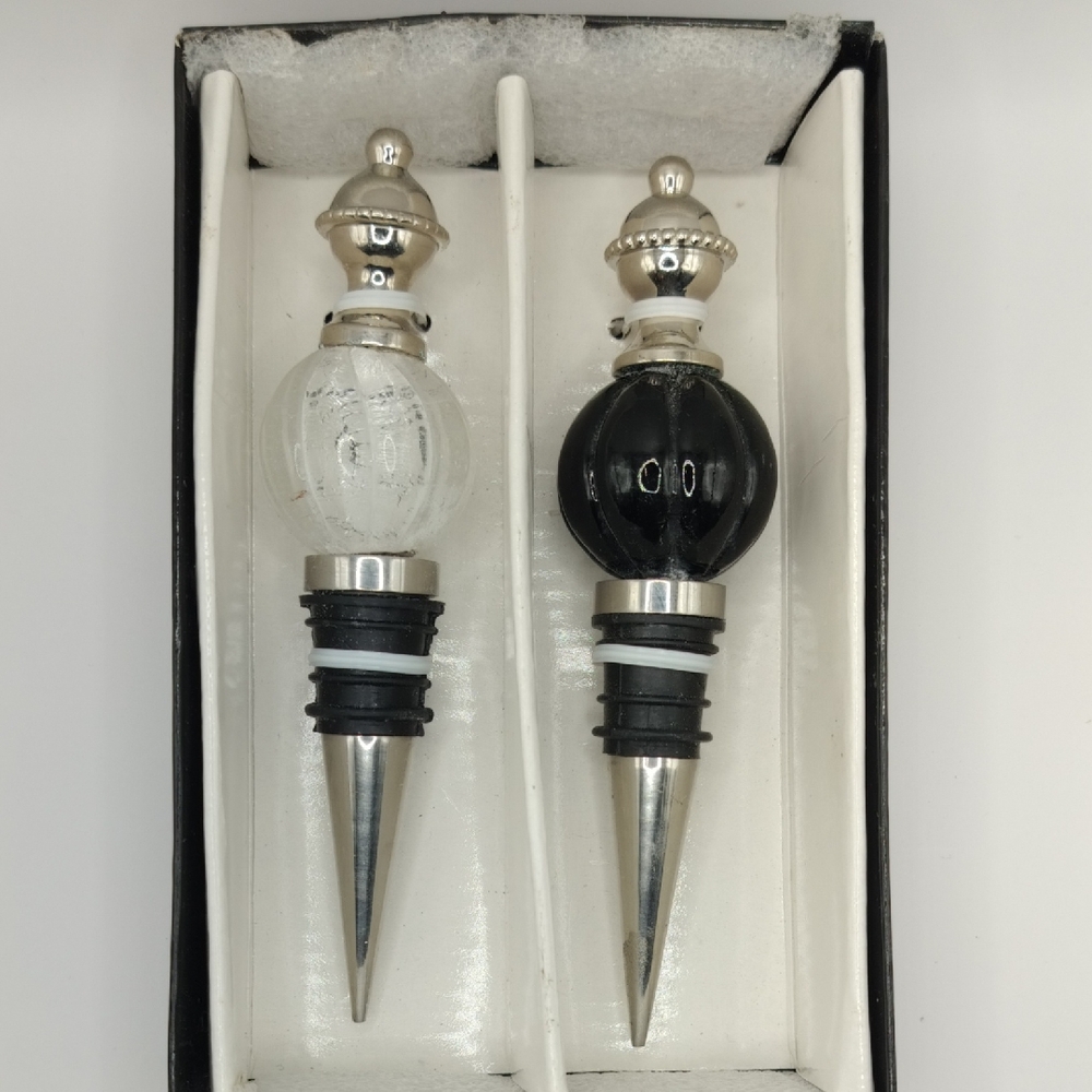 Home Onyx & Ice Elegant Wine Stoppers. Made in India